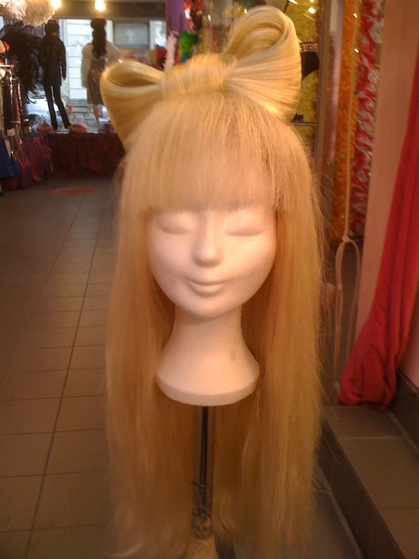 Perruque Lady Gaga Noeud 3 Perruque Lady Gaga Noeud