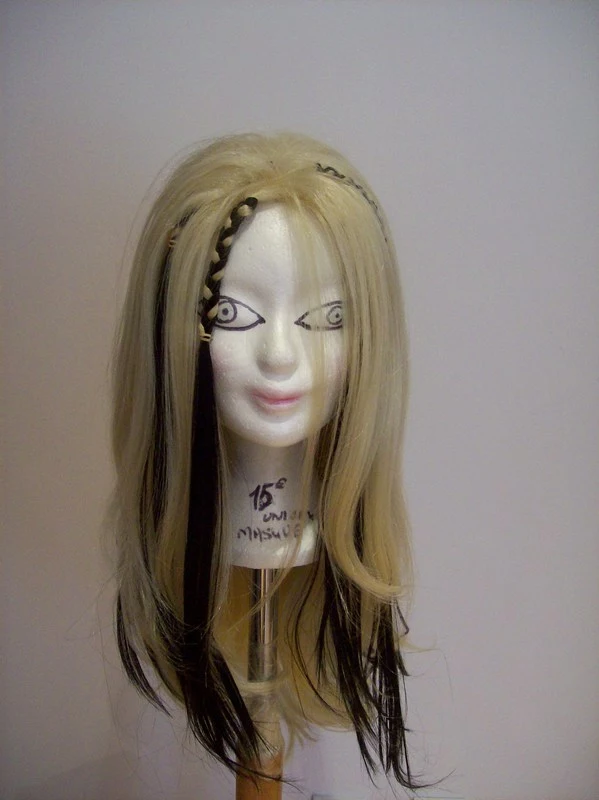 Perruque Christina Aguilera 3 Perruque Christina Aguilera