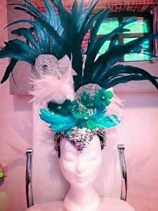 Casque En Plumes De Coq