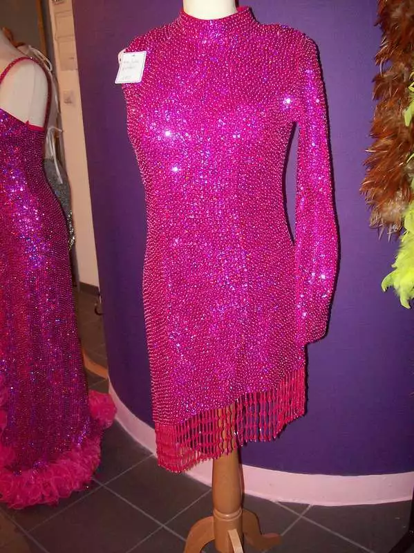 Robe Paillettes Fushia Sur Mesures 3 Robe Paillettes Fushia Sur Mesures