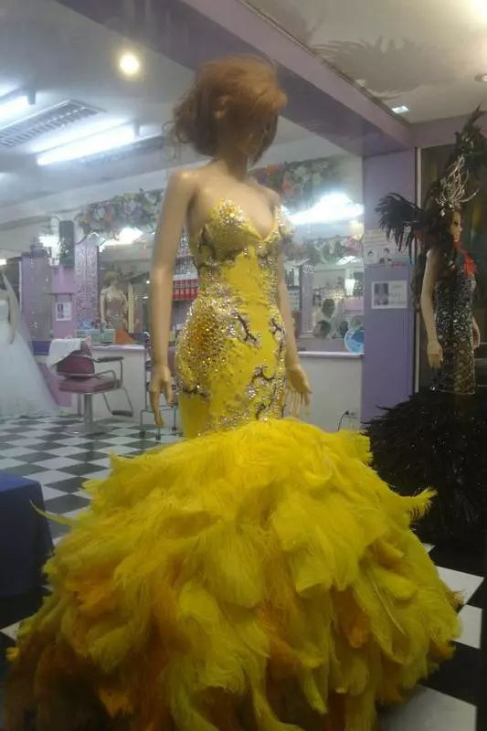 Robe Fourreau En Plumes 3 Robe Fourreau En Plumes